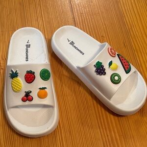 No Boundaries Rubber Slides